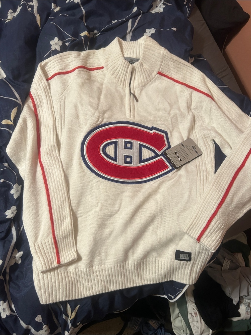 NHL VINTAGE White Quarter-Zip Sweater with Red and Navy Canadiens Crest